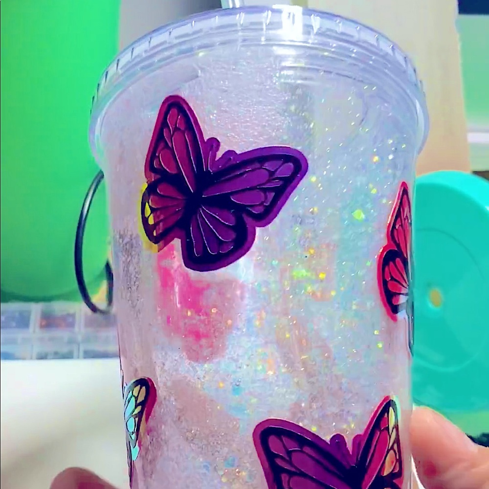 Butterfly Snow Globe Tumbler 🦋🦋🦋 - Picture 1 of 2